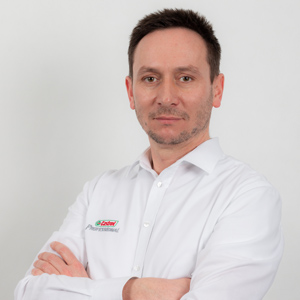 ROBERT CYWIŃSKI - salon samochodowy Škoda Centrum Wrocław