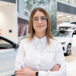 KAROLINA MIKSIEWICZ - salon samochodowy Škoda Centrum Wrocław